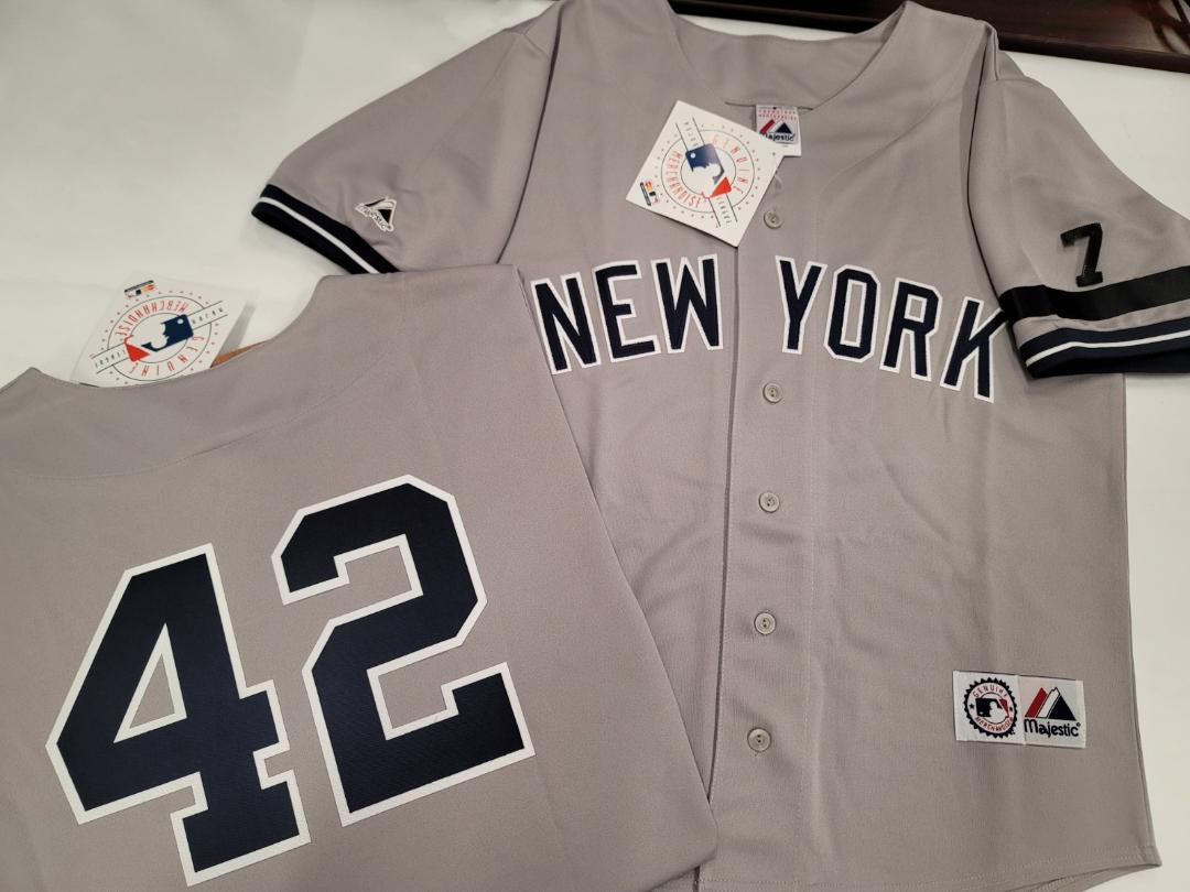 Majestic New York Yankees MARIANO RIVERA 1995 Baseball Jersey GRAY w/#7 (Mantle)