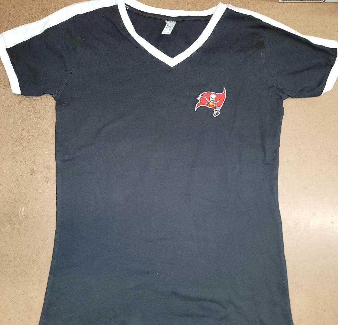 WOMENS NFL Team Apparel TAMPA BAY BUCCANEERS V-Neck Ringer Shirt BLACK