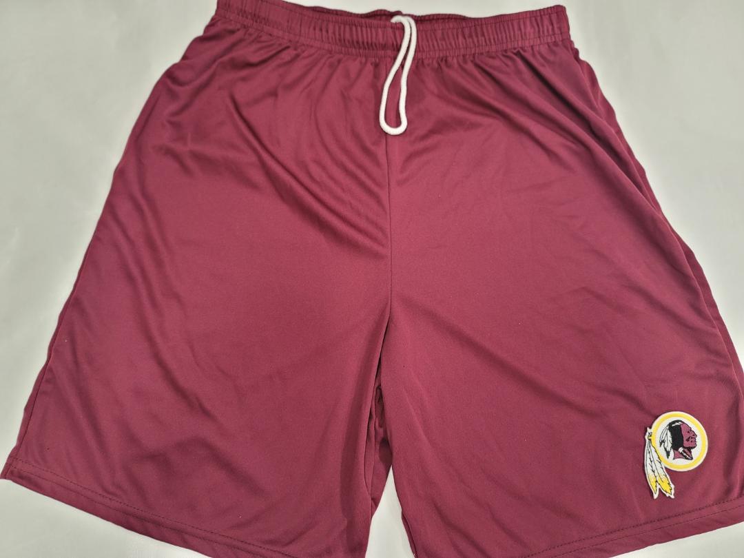 Mens NFL WASHINGTON REDSKINS Moisture Wick Dri Fit SHORTS W/POCKETS Embroidered Logo MAROON