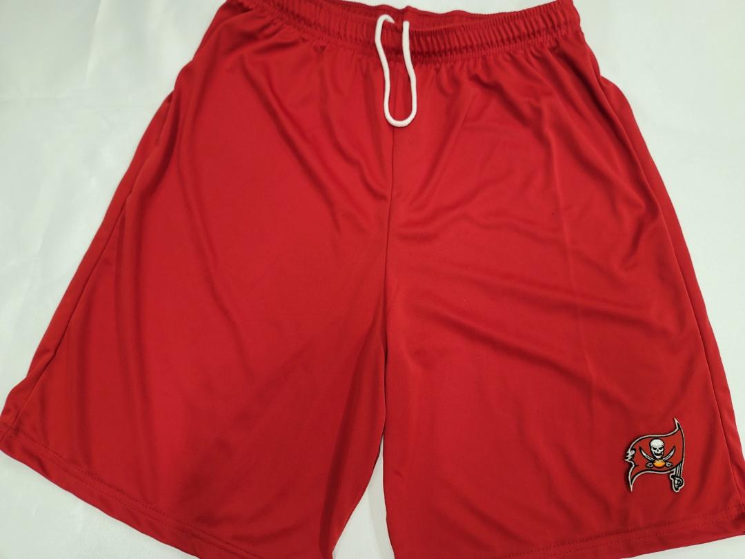 Mens NFL TAMPA BAY BUCCANEERS Moisture Wick Dri Fit SHORTS W/POCKETS Embroidered Logo RED
