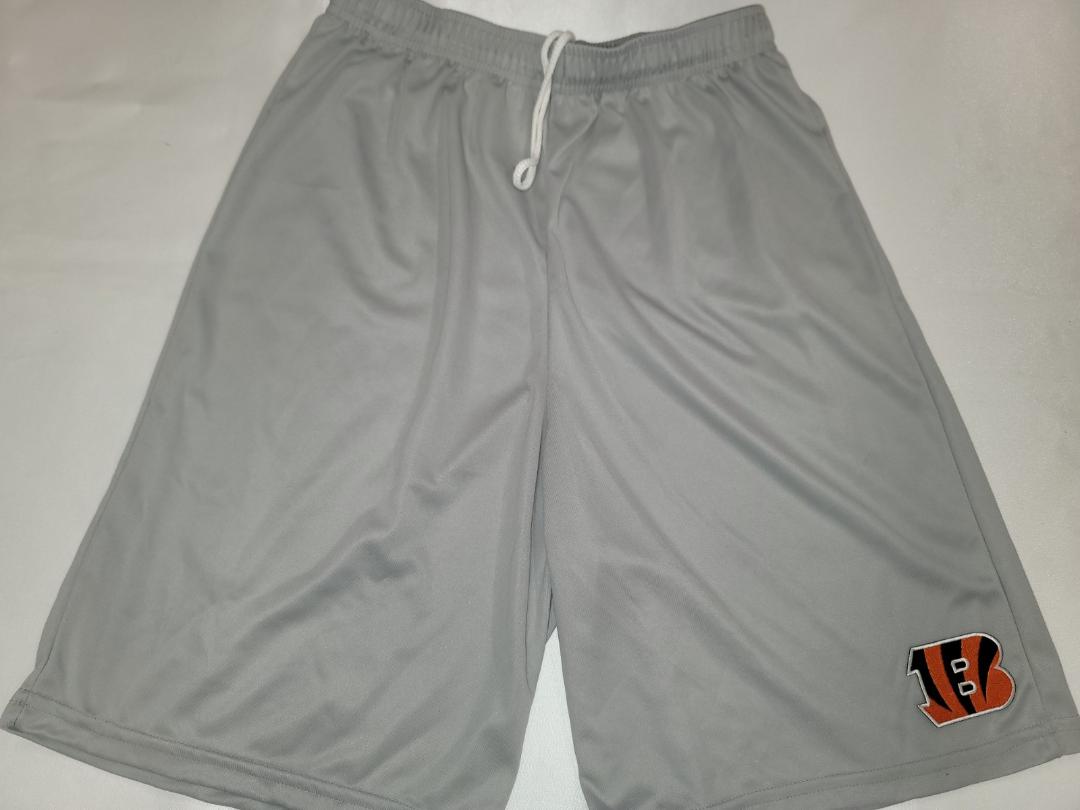 Mens NFL Team Apparel CINCINNATI BENGALS Moisture Wick Dri Fit SHORTS Embroidered Logo SILVER