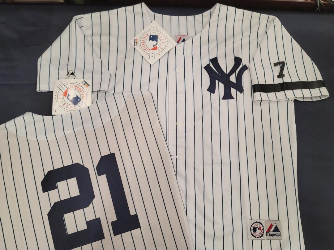 Majestic New York Yankees PAUL O'NEILL 1995 Baseball JERSEY White P/S w/#7 (Mantle)