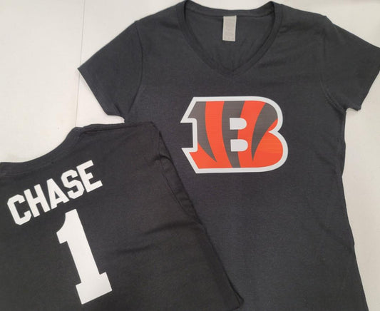 NFL Team Apparel Womens Cincinnati Bengals JA'MARR CHASE V-Neck Football Shirt BLACK
